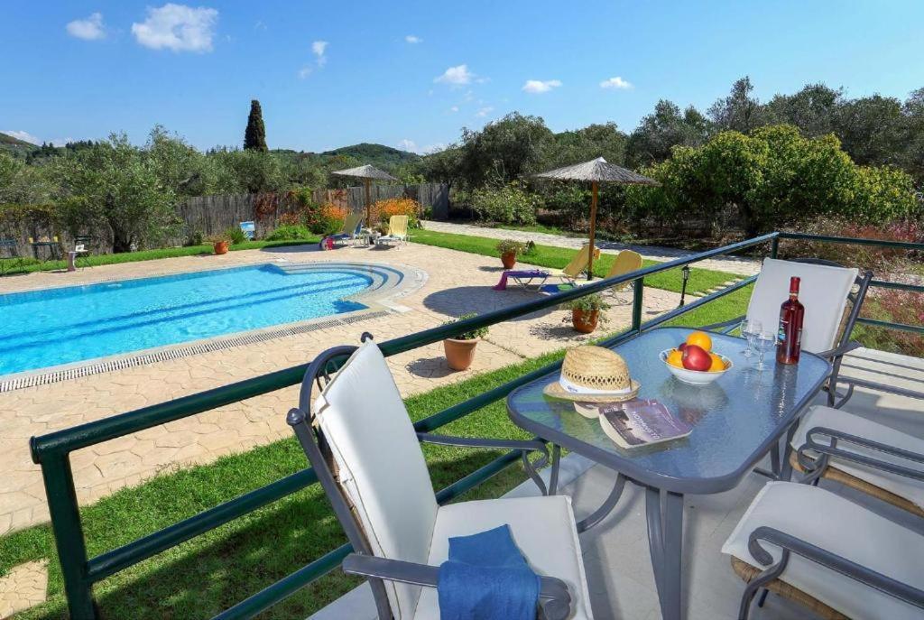 Villa Adonis Halikounas Dış mekan fotoğraf